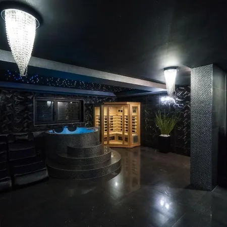 Lush In With Sauna