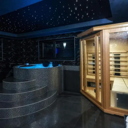 Lush In With Sauna *