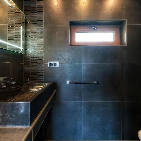 Lush In With Sauna *