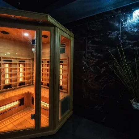 Lush In With Sauna *