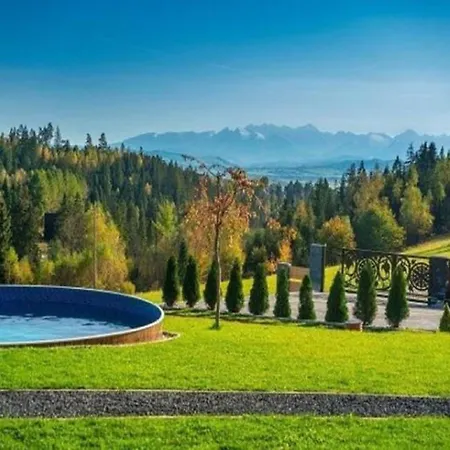 Villa In Nowy Targ With Mountain Views & Pool 别墅