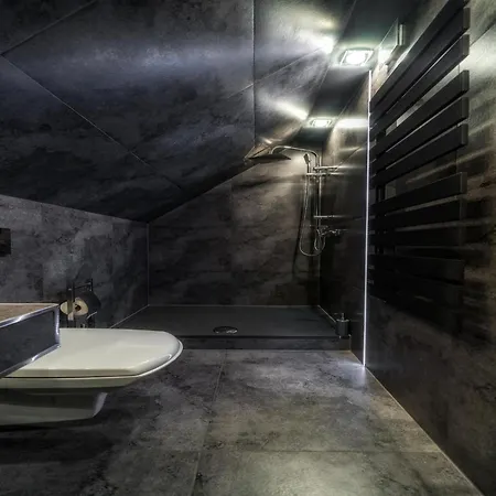 Villa Lush In With Sauna